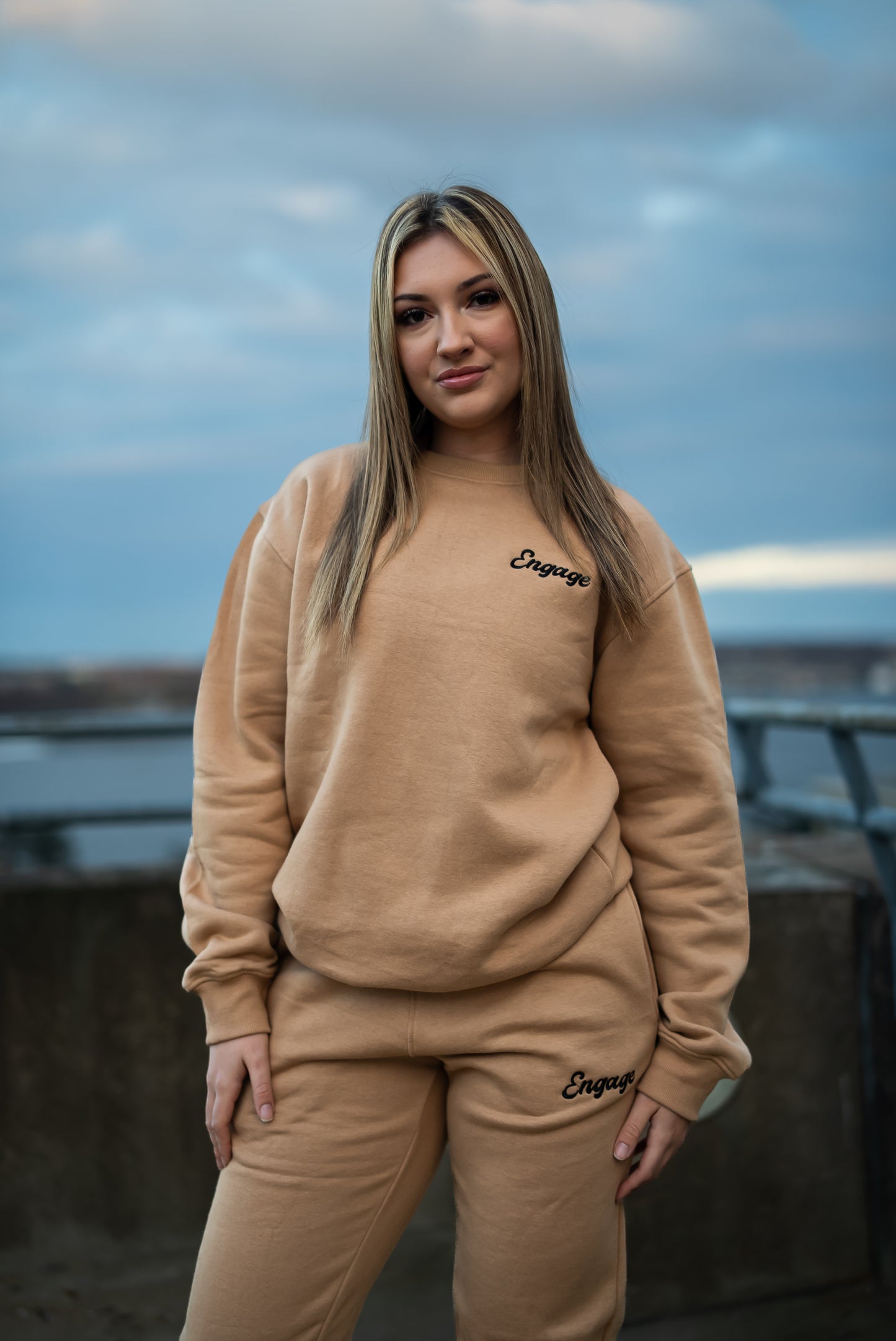 Sunday Sweats Walnut Cream