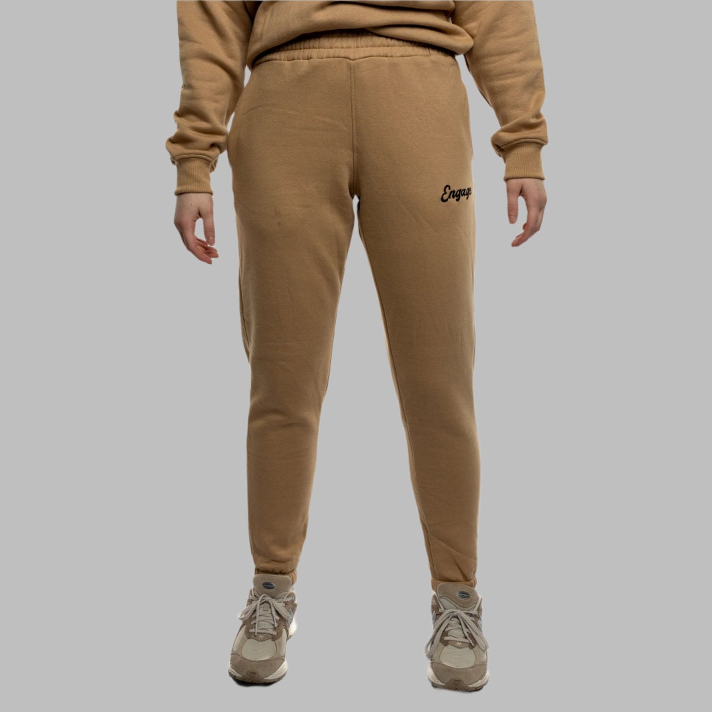 Sunday Sweats Walnut Cream