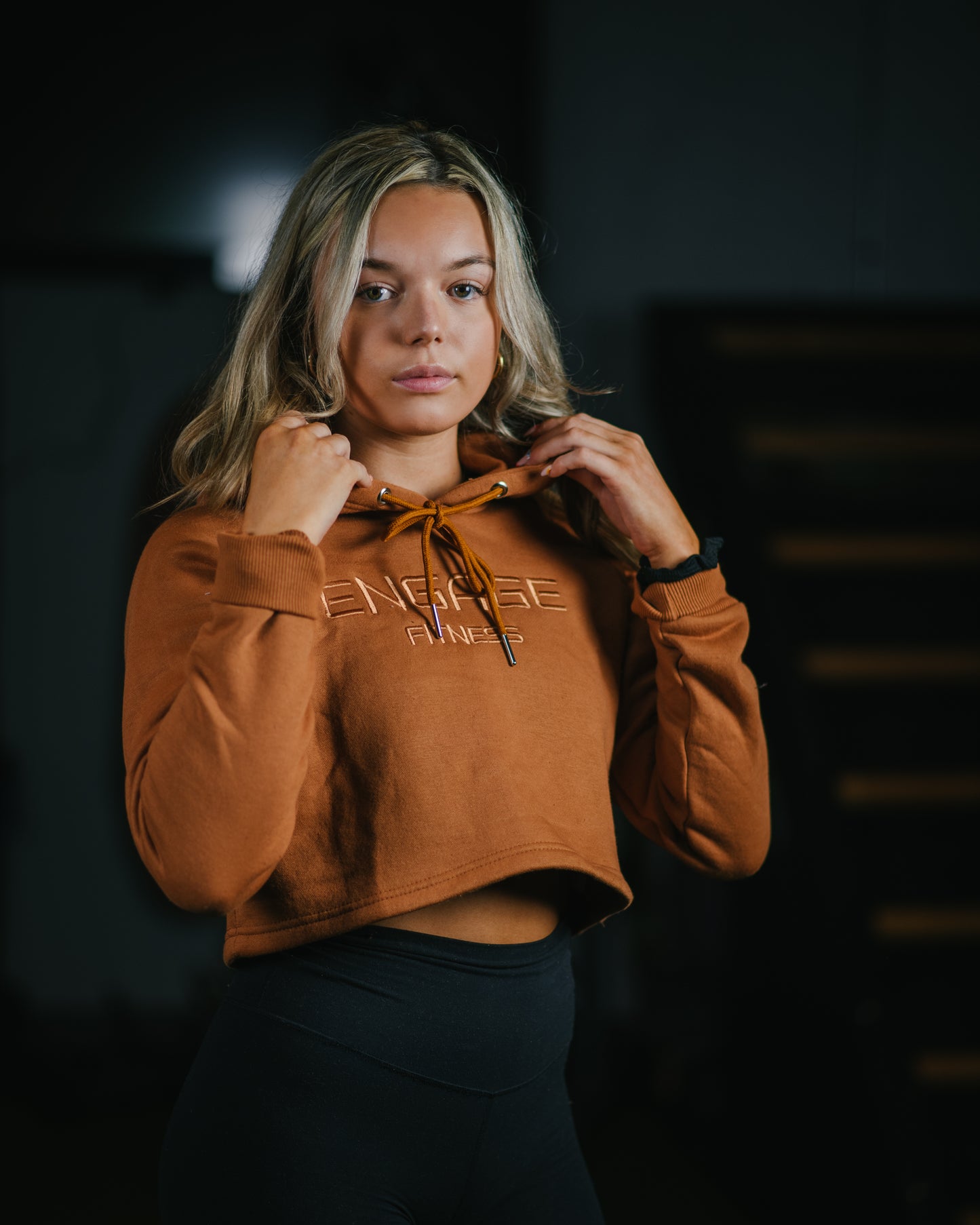 Female Performance Cropped Hoodie Light Brown